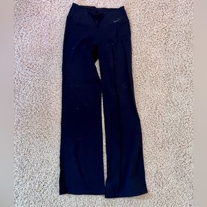 Like brand new Nike wide leg flare stretch black yoga athletic pants size S